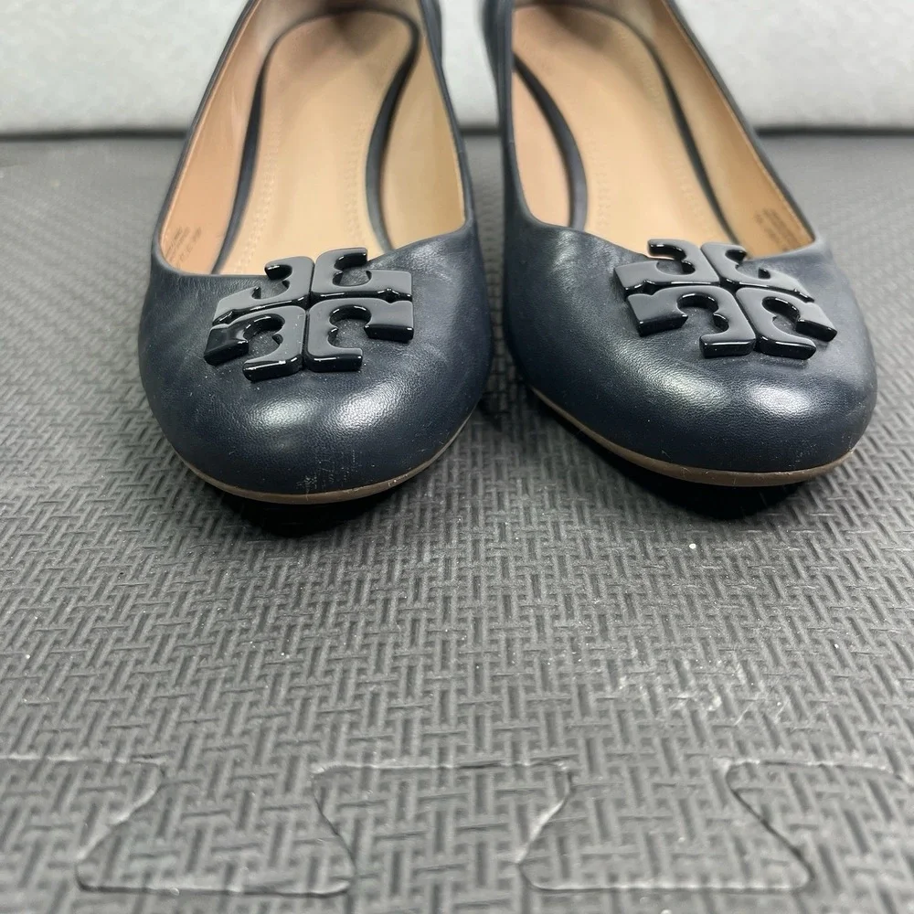 Tory Burch Blue Leather Wedge Pumps Logo‎ Medallion Size 9.5M Classic Work